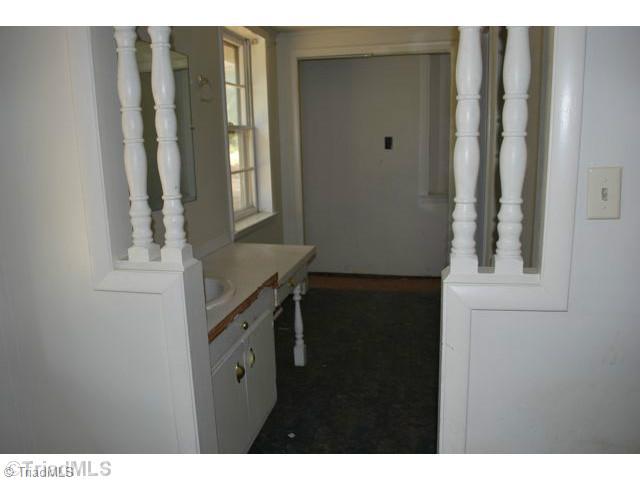 2111 Sheldon Road Greensboro, NC 27405 - Photo 12 of 15 Master Bath/Spa.