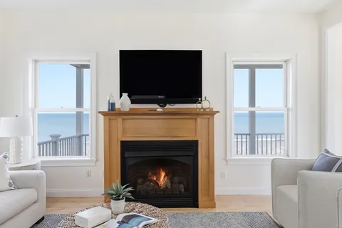 $2,680,000 | 337 Beach Avenue, Hull, MA 02045