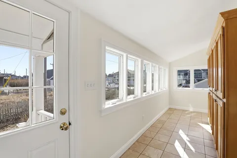 $2,680,000 | 337 Beach Avenue, Hull, MA 02045