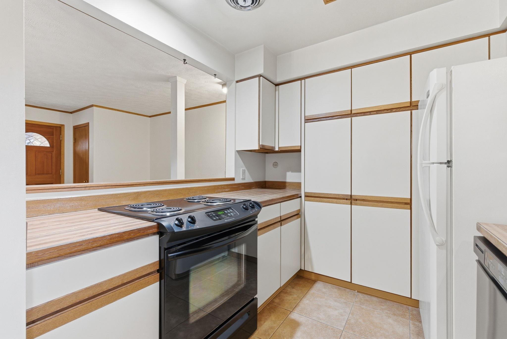 1918 West Kiernan Avenue Spokane, WA 99205 - Photo 11 of 39