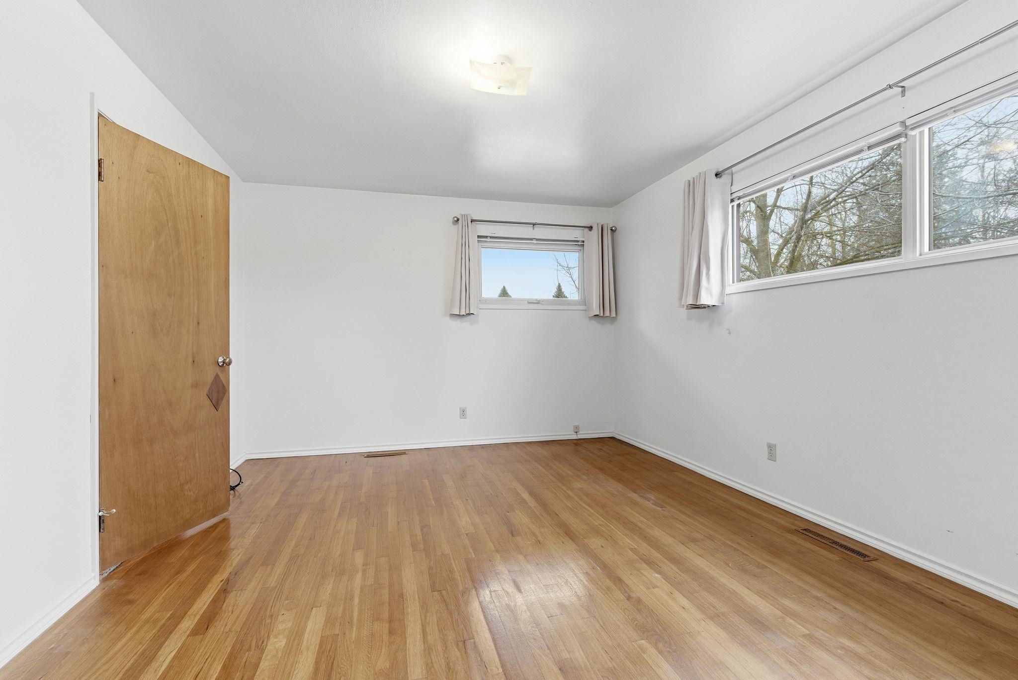 1918 West Kiernan Avenue Spokane, WA 99205 - Photo 15 of 39