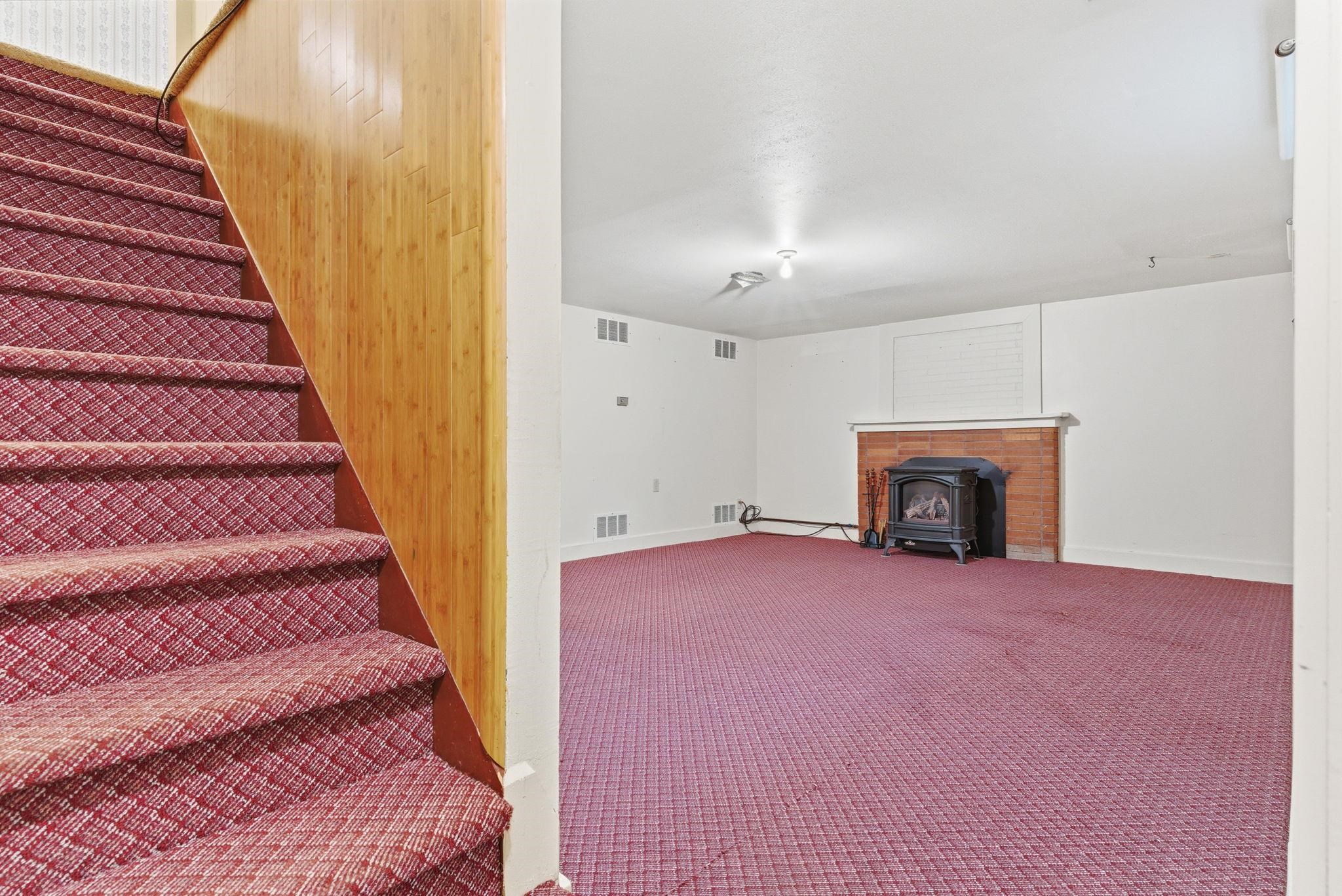 1918 West Kiernan Avenue Spokane, WA 99205 - Photo 25 of 39