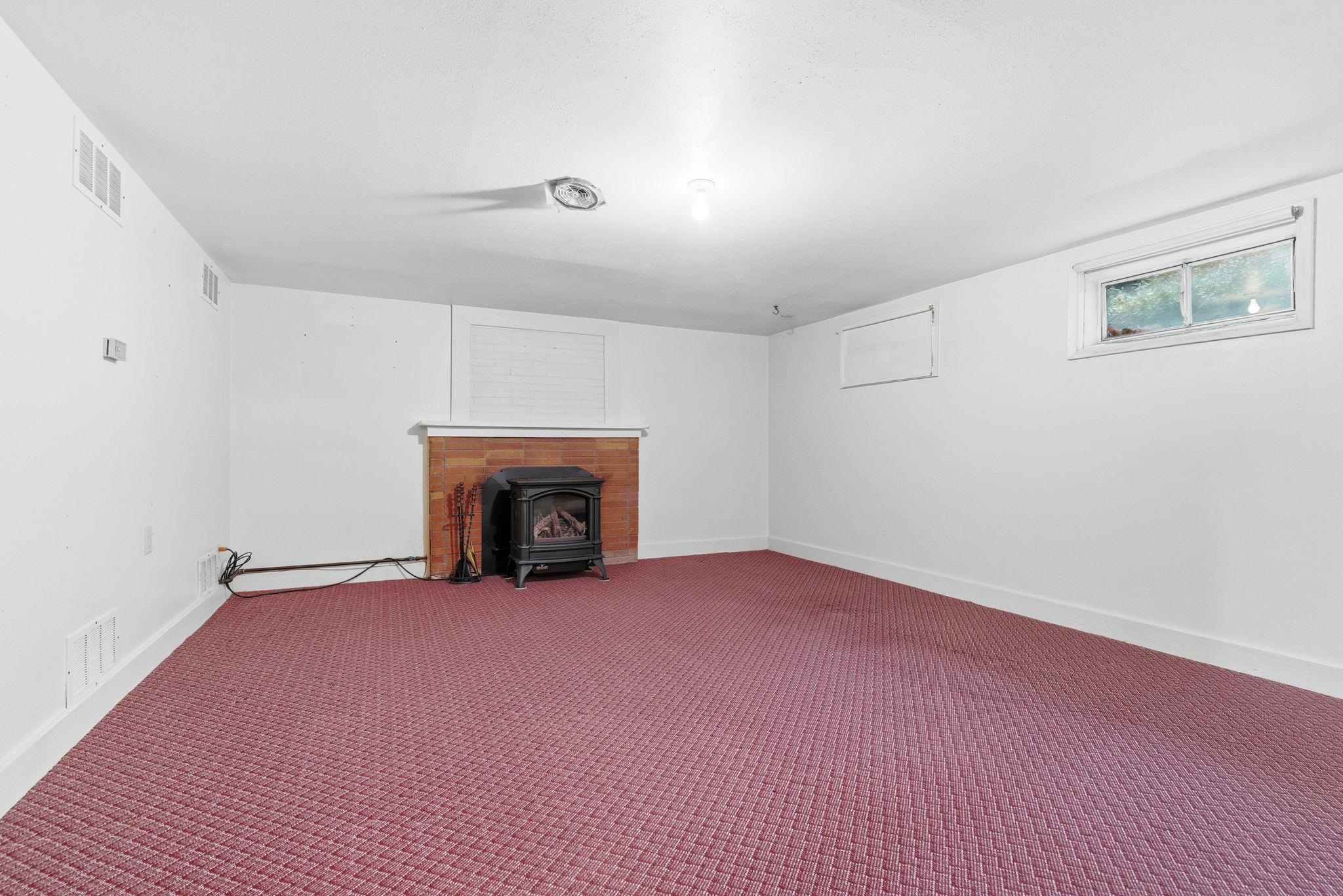 1918 West Kiernan Avenue Spokane, WA 99205 - Photo 26 of 39