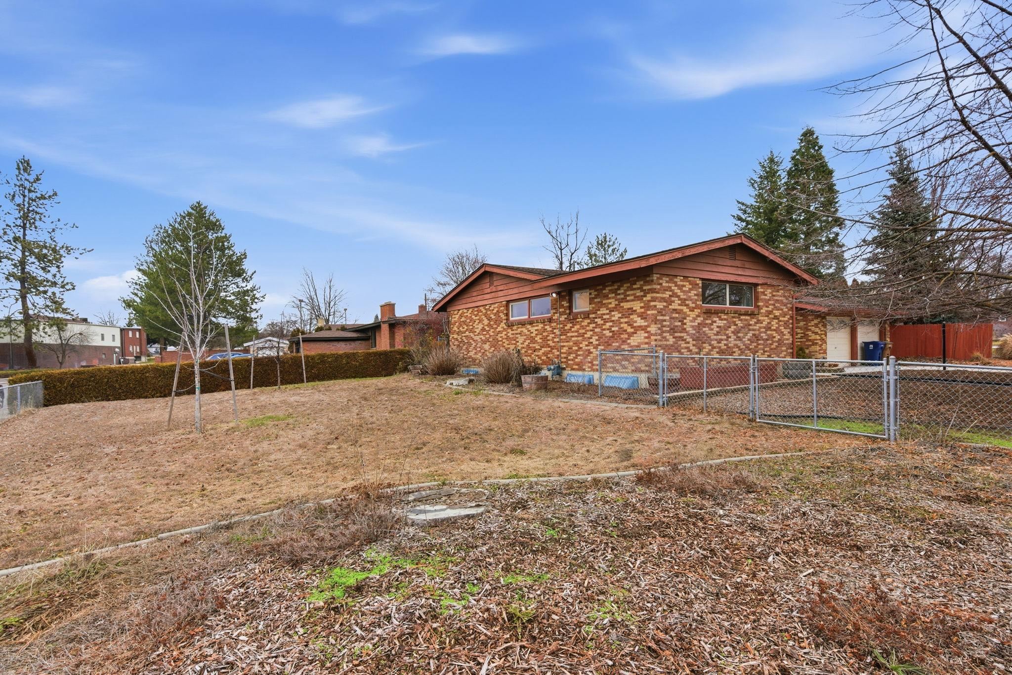 1918 West Kiernan Avenue Spokane, WA 99205 - Photo 39 of 39