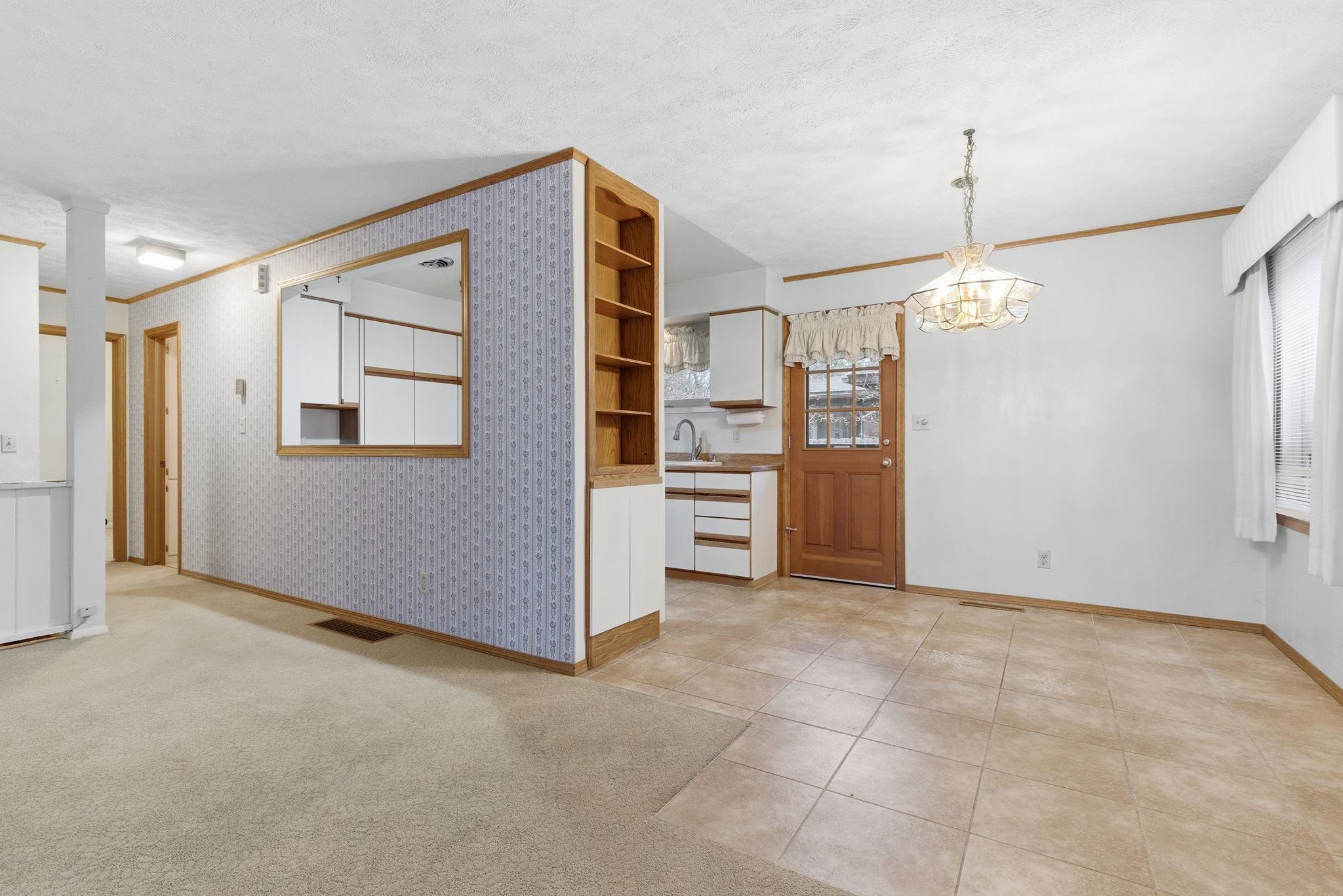 1918 West Kiernan Avenue Spokane, WA 99205 - Photo 8 of 39