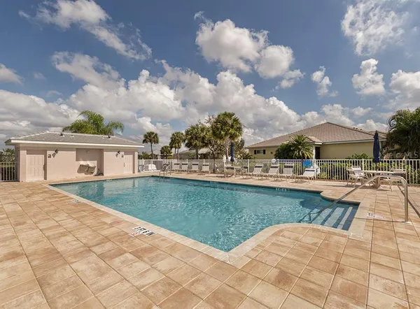 $325,000 | 1567 Monarch Drive, Venice, FL 34293