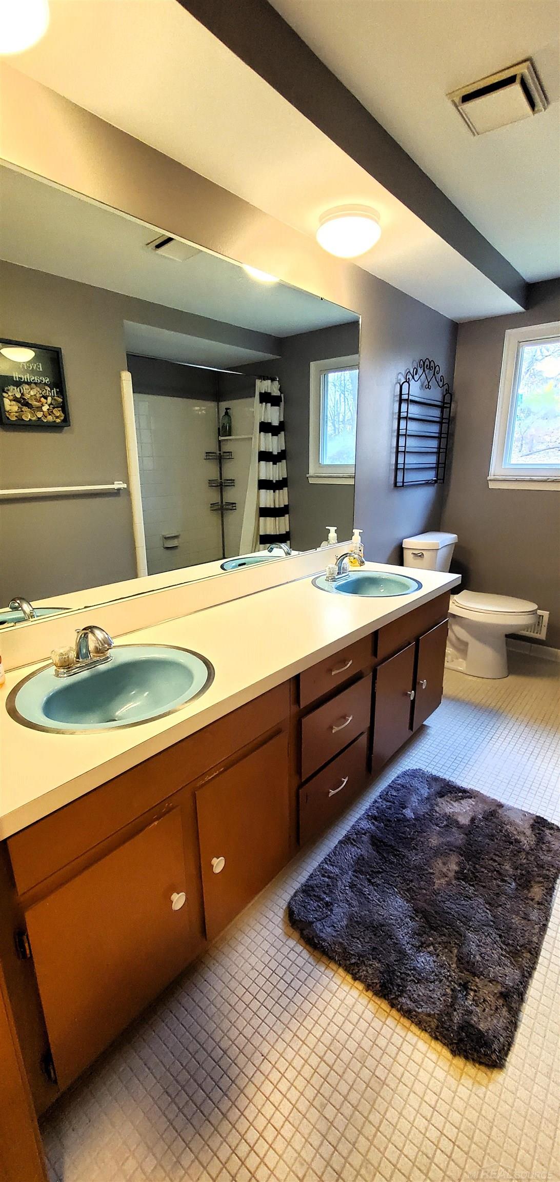 411 Broadleaf Drive Rochester, MI 48306 - Photo 42 of 73