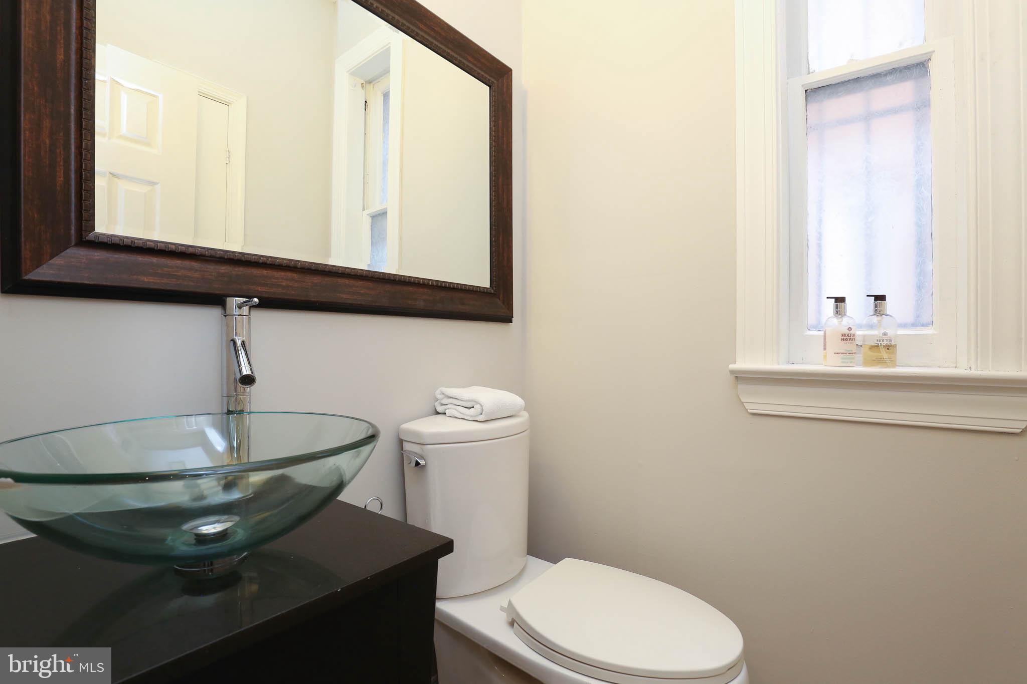 39 Seaton Place Northwest Washington, DC 20001 - Photo 12 of 31