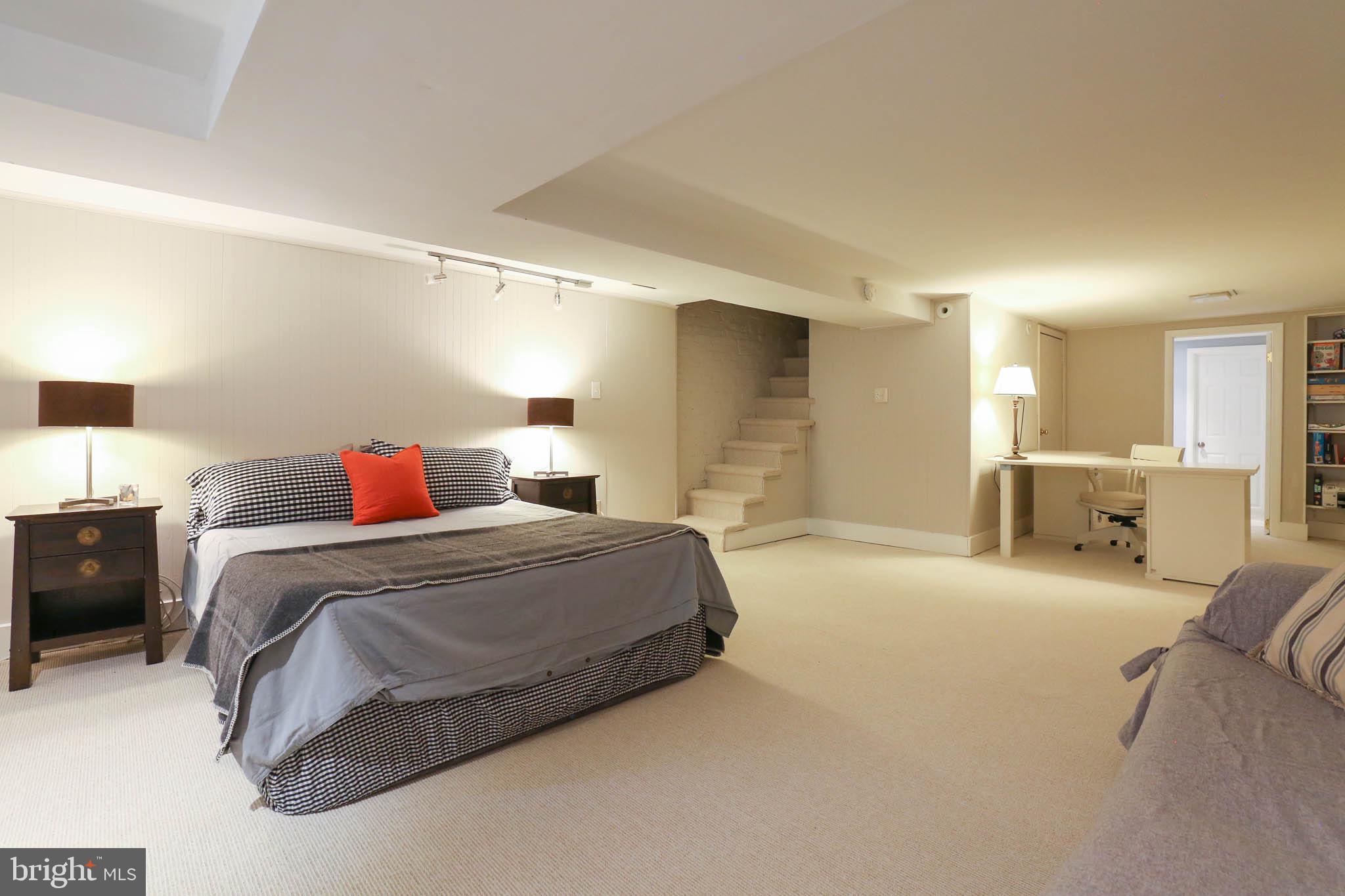 39 Seaton Place Northwest Washington, DC 20001 - Photo 23 of 31