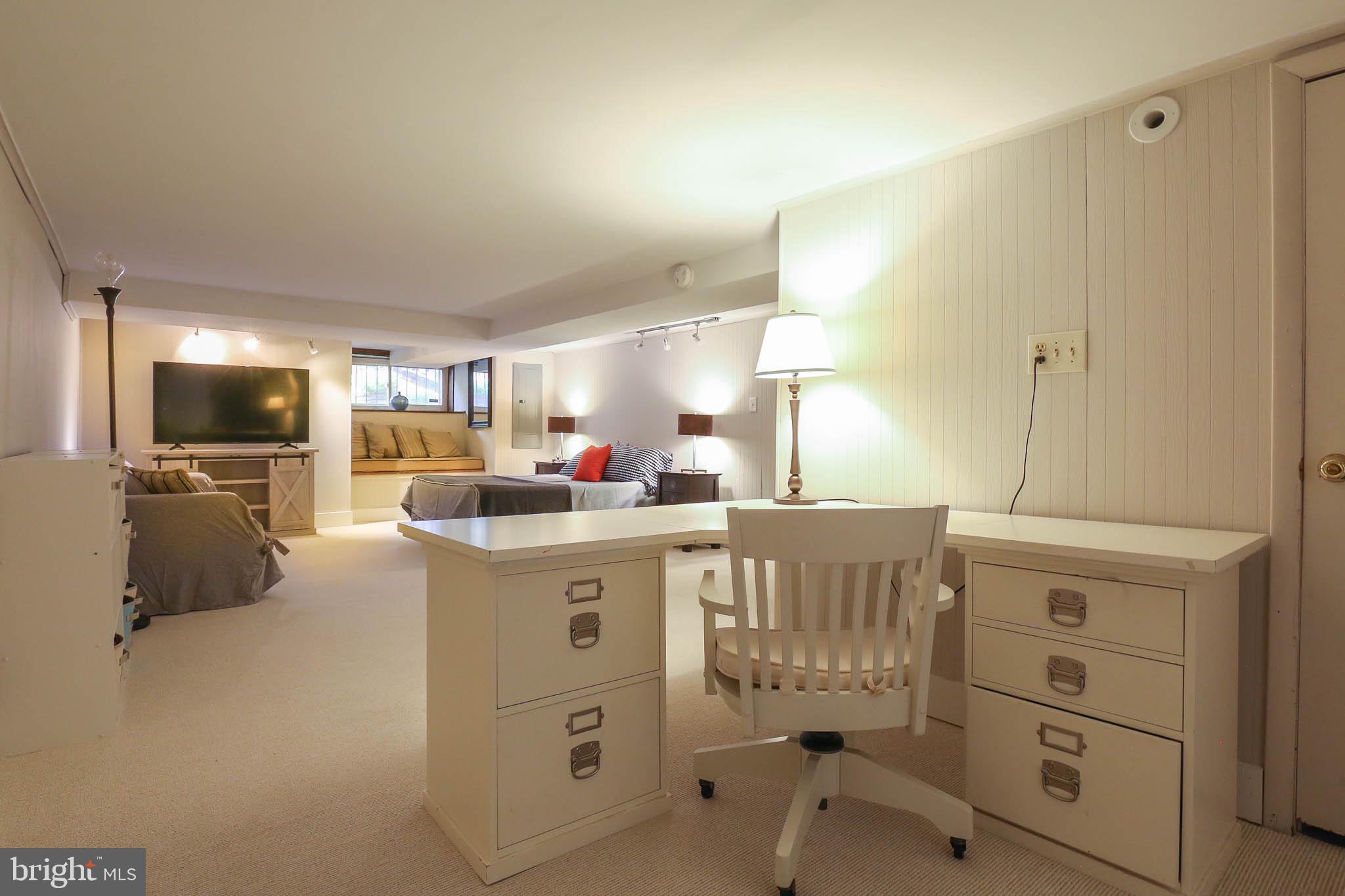 39 Seaton Place Northwest Washington, DC 20001 - Photo 24 of 31