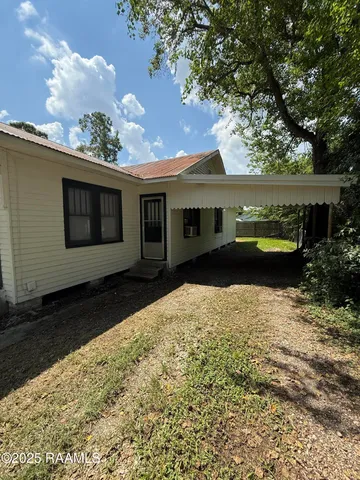 $650 | 109 Doris Street, New Iberia, LA 70560