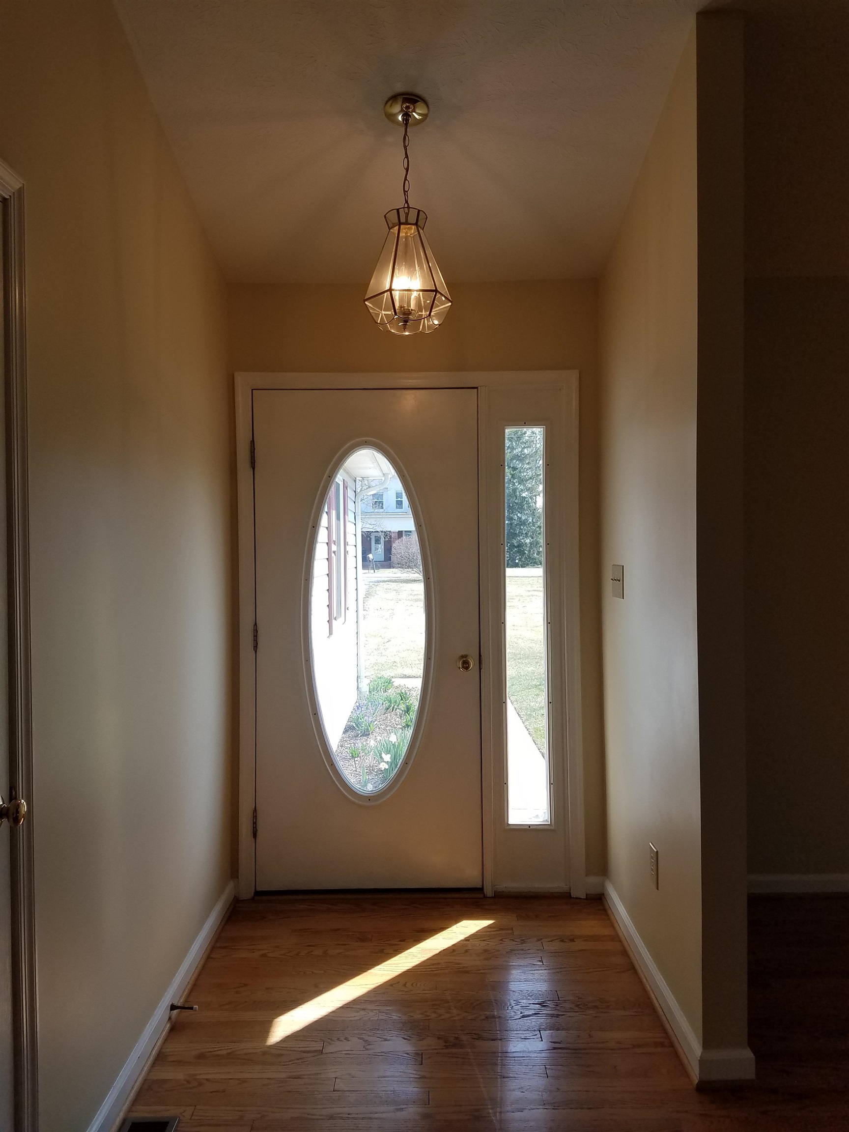 790 Battlefield Road Fort Defiance, VA 24437 - Photo 11 of 35 Foyer