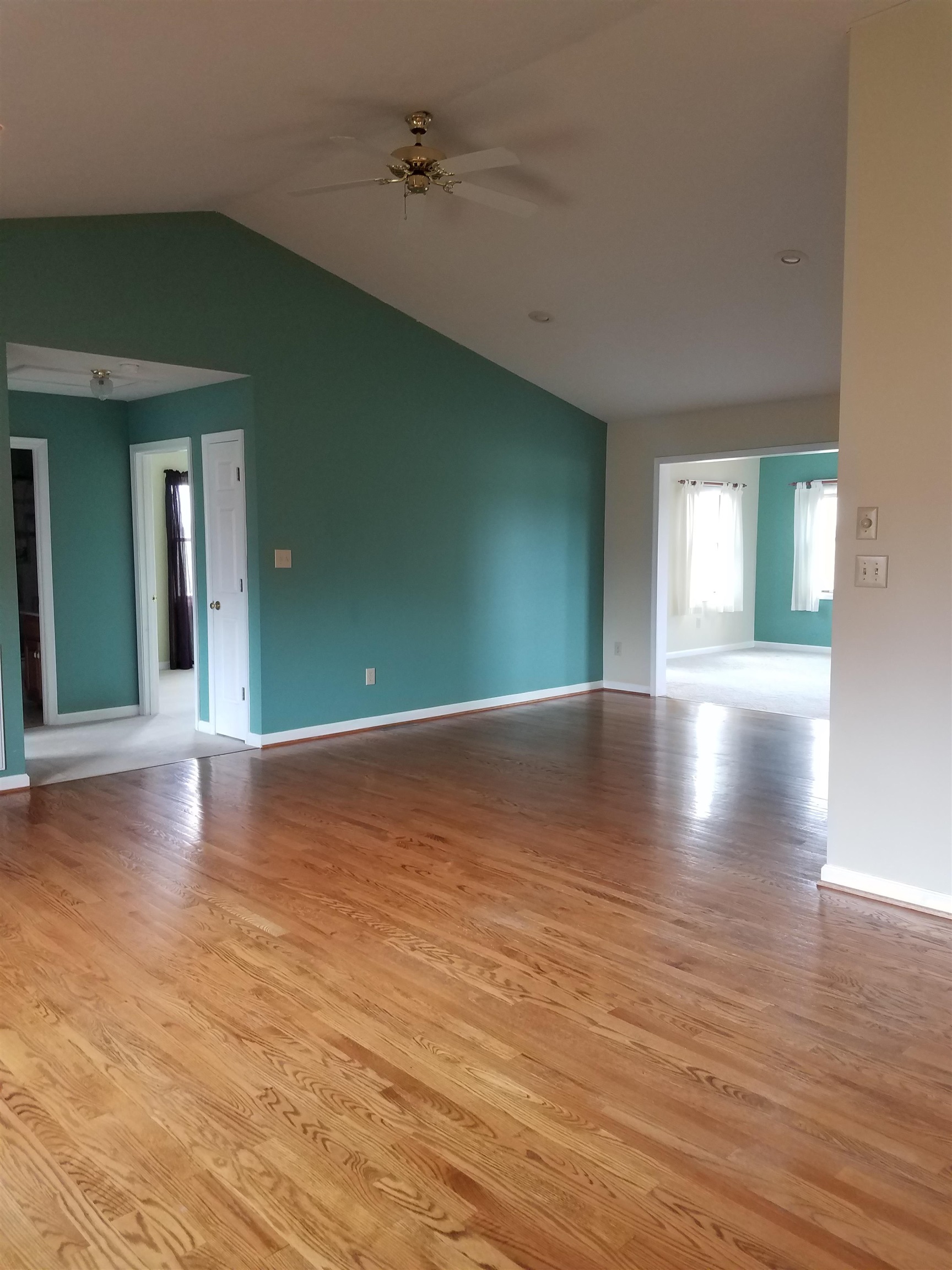 790 Battlefield Road Fort Defiance, VA 24437 - Photo 16 of 35 Living Room & Dining Room