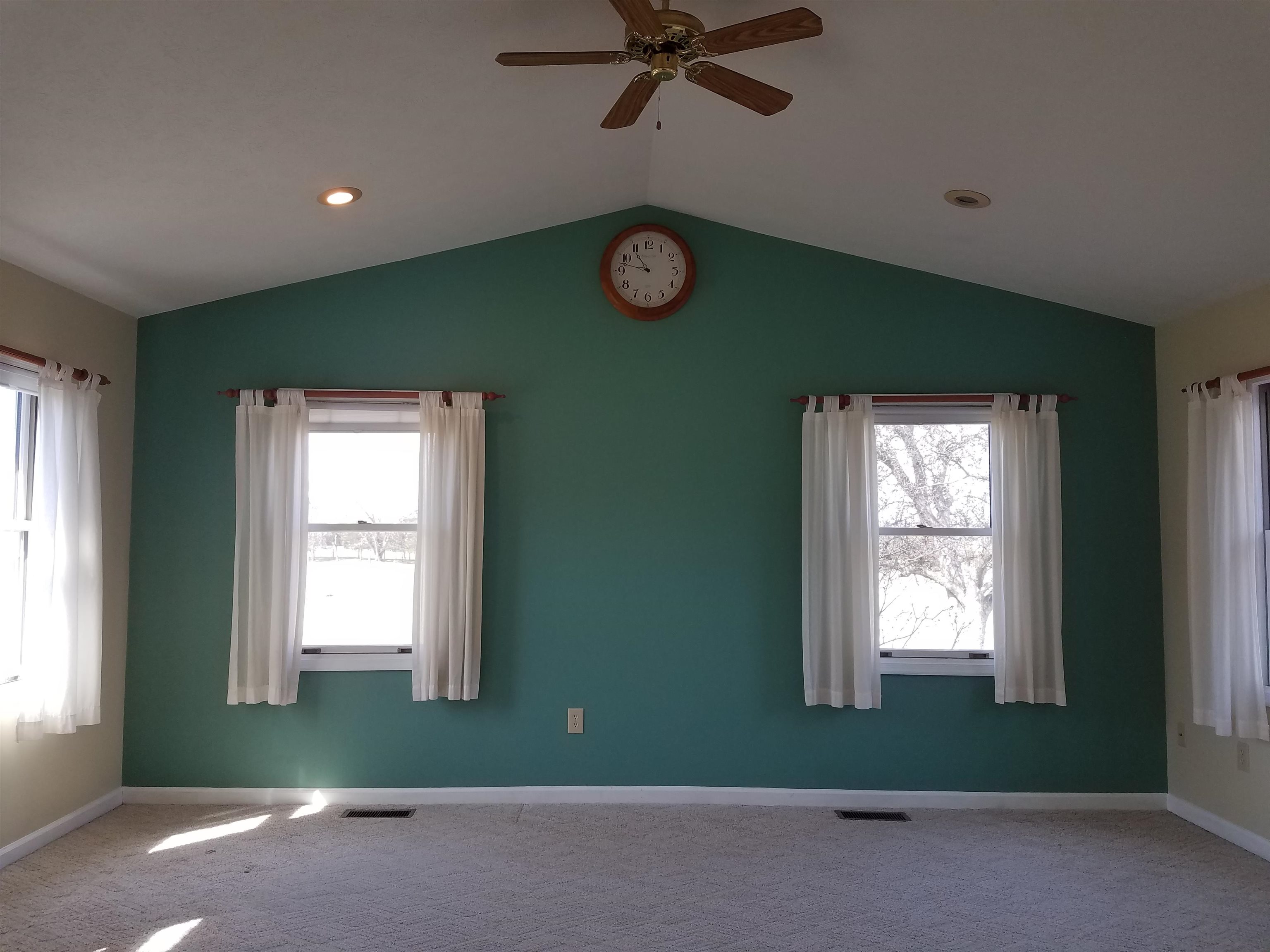790 Battlefield Road Fort Defiance, VA 24437 - Photo 17 of 35 Family Room