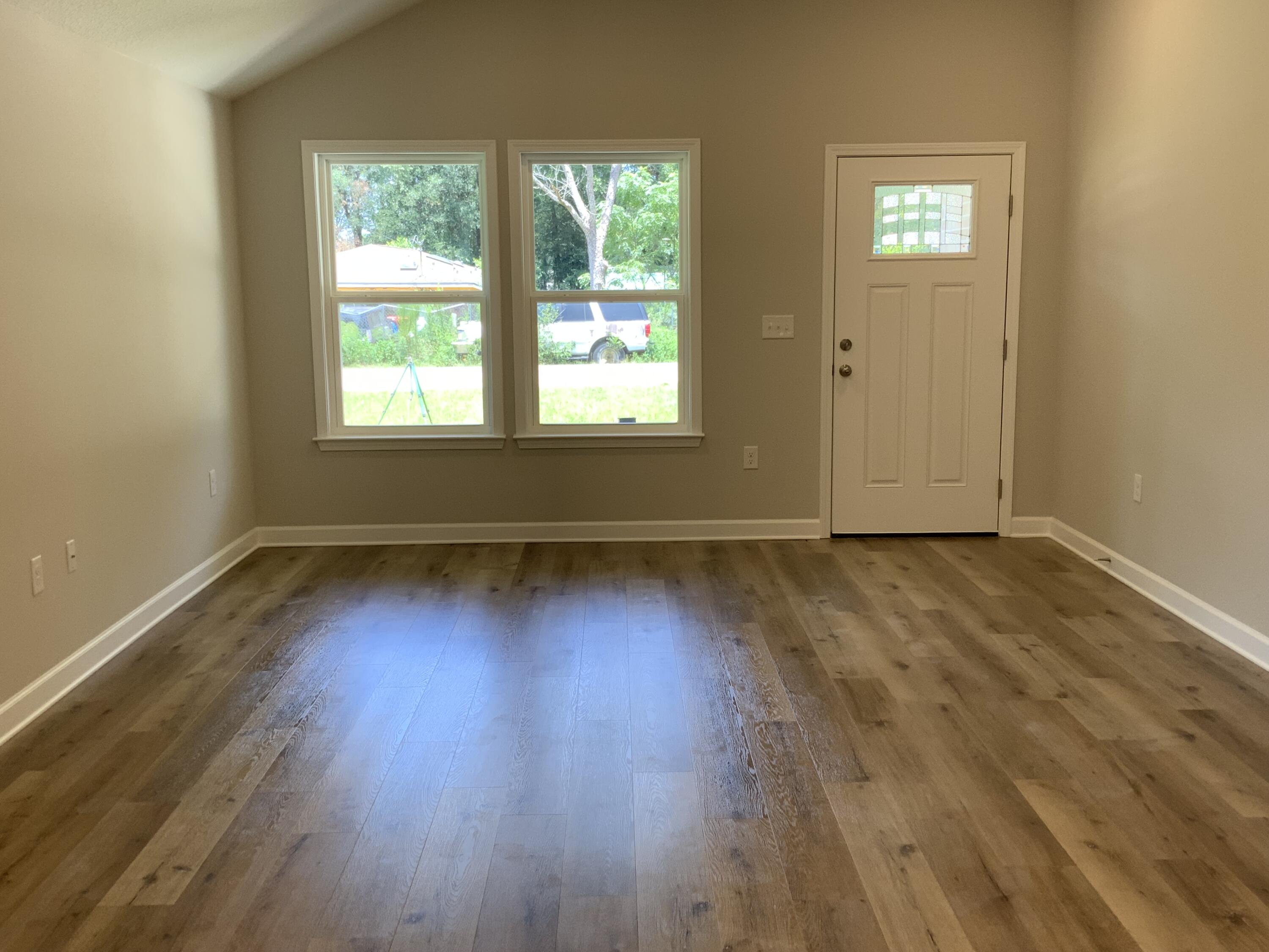 3157 Chestnut Street Crestview, FL 32539 - Photo 2 of 12 3157 Chestnut 3