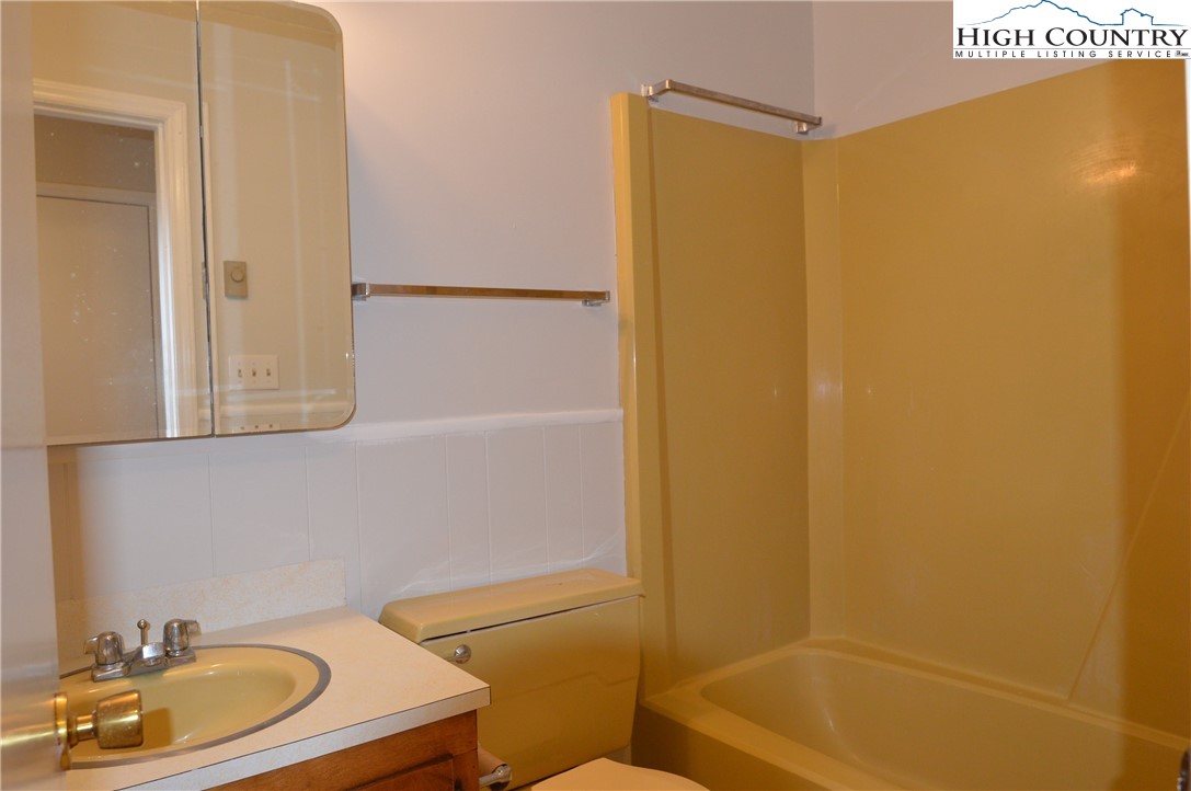 2908 Pleasant Home Road Sparta, NC 28675 - Photo 19 of 39