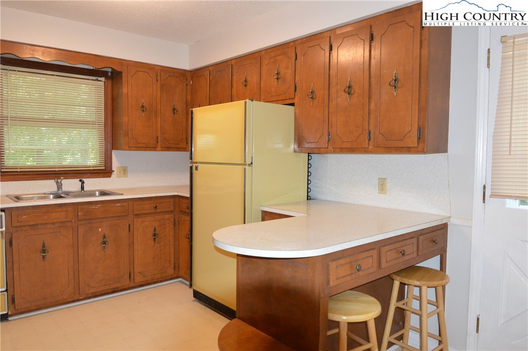 2908 Pleasant Home Road Sparta, NC 28675 - Photo 6 of 39