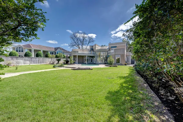 $6,850 | 5304 Braeburn Drive, Bellaire, TX 77401