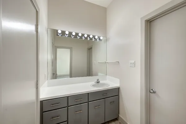 $6,850 | 5304 Braeburn Drive, Bellaire, TX 77401