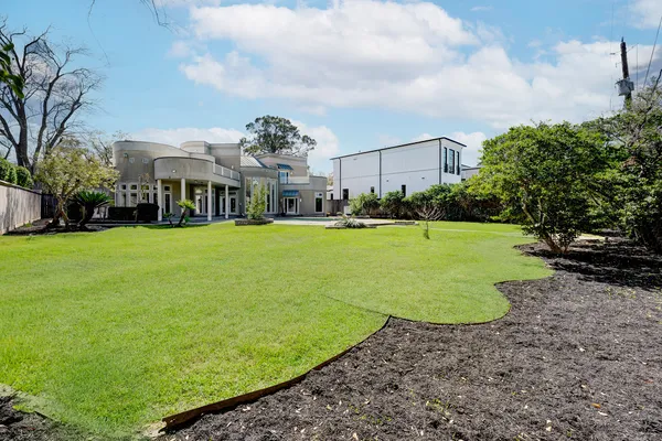 $6,850 | 5304 Braeburn Drive, Bellaire, TX 77401