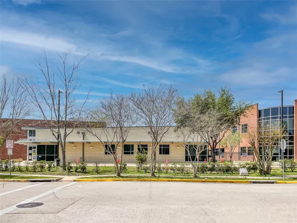 $6,850 | 5304 Braeburn Drive, Bellaire, TX 77401