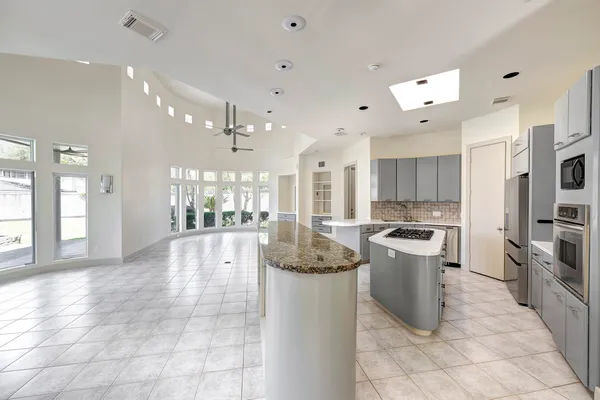 $6,850 | 5304 Braeburn Drive, Bellaire, TX 77401