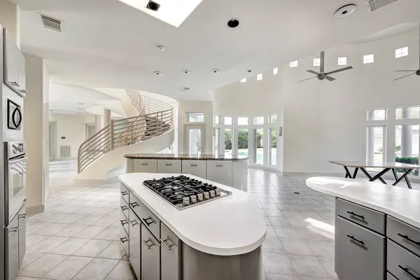 $6,850 | 5304 Braeburn Drive, Bellaire, TX 77401