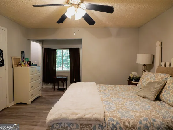 $449,900 | 135 Knights Court, Fayetteville, GA 30215