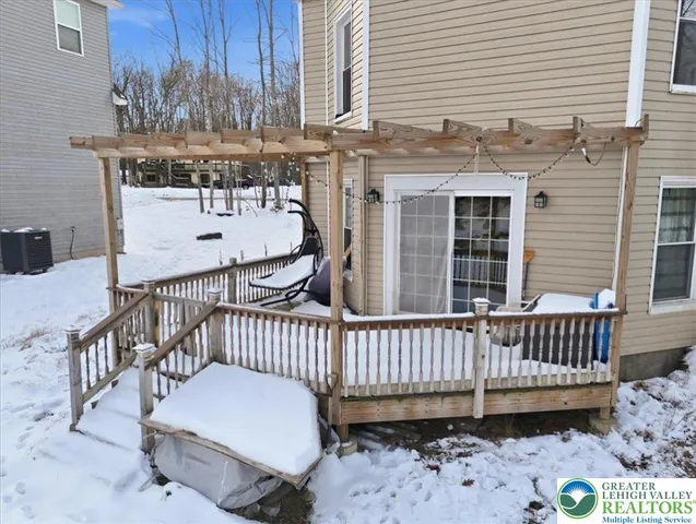 $1,150,000 | 7814 Lake Shore Drive, Pocono Lake, PA 18347