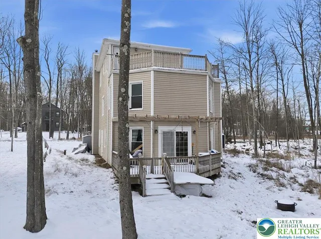 $1,150,000 | 7814 Lake Shore Drive, Pocono Lake, PA 18347