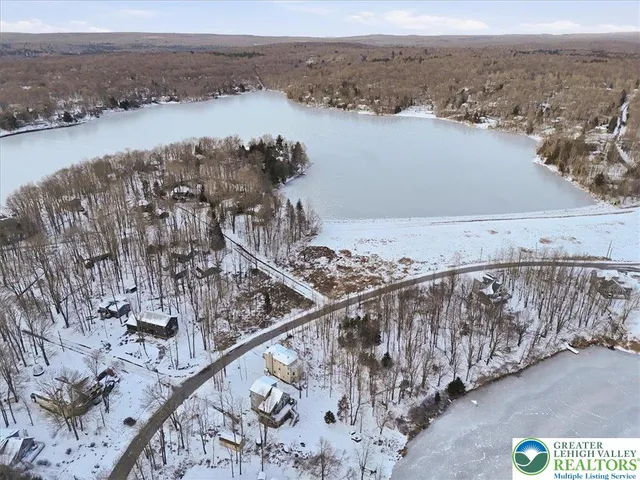 $1,150,000 | 7814 Lake Shore Drive, Pocono Lake, PA 18347