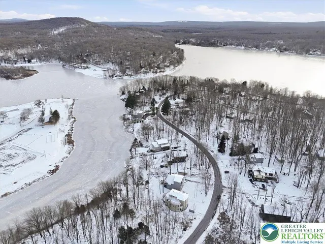 $1,150,000 | 7814 Lake Shore Drive, Pocono Lake, PA 18347