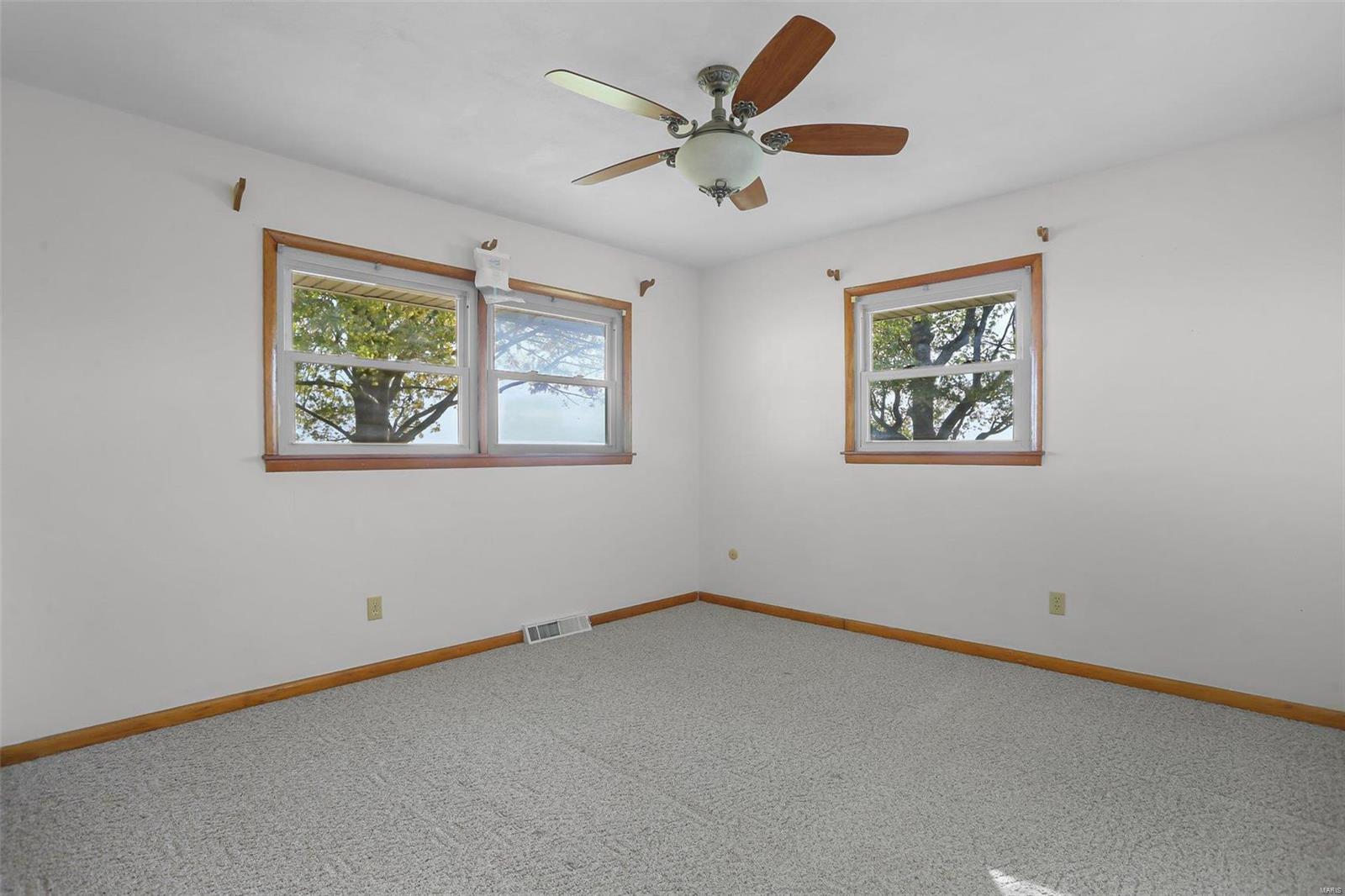6251 Manix Road Edwardsville, IL 62025 - Photo 20 of 36