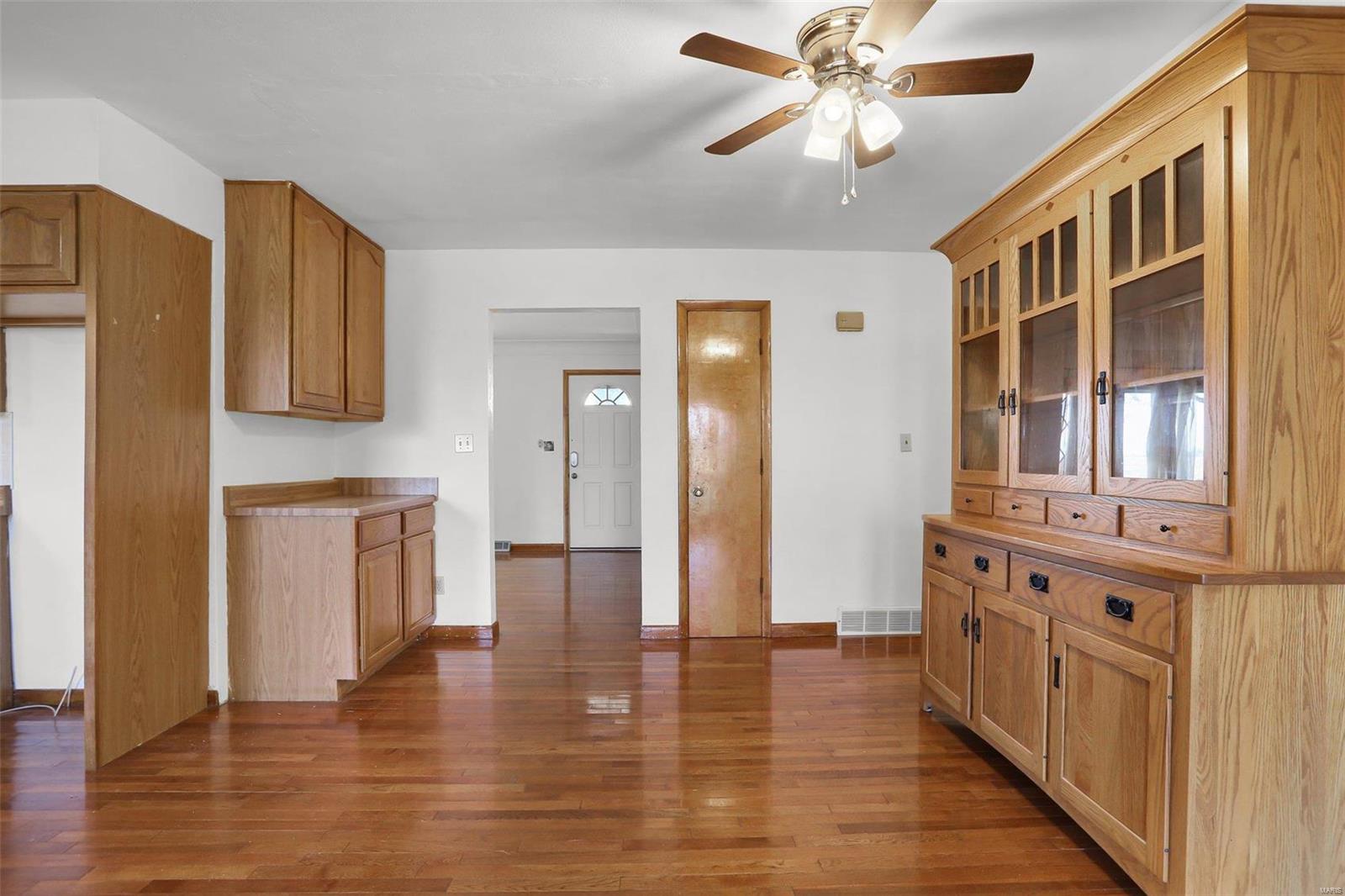 6251 Manix Road Edwardsville, IL 62025 - Photo 7 of 36