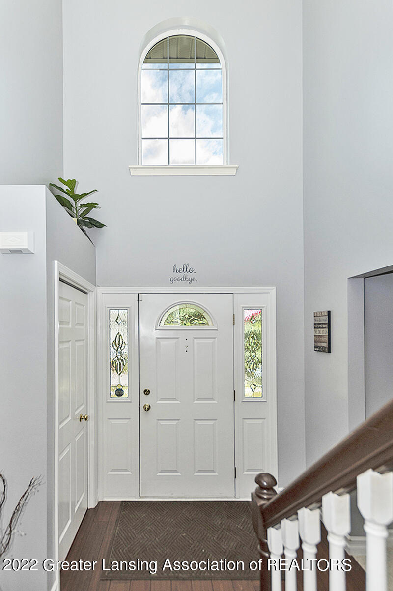 3903 Rudyard Way Lansing, MI 48906 - Photo 5 of 25 Foyer