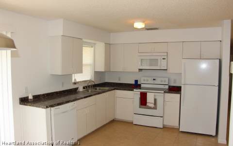 2890 North Lancaster Road Avon Park, FL 33825 - Photo 3 of 13 Gallery Image 3