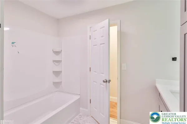 $2,395 | 7718 Sweetwood Drive, Lower Macungie Township, PA 18062