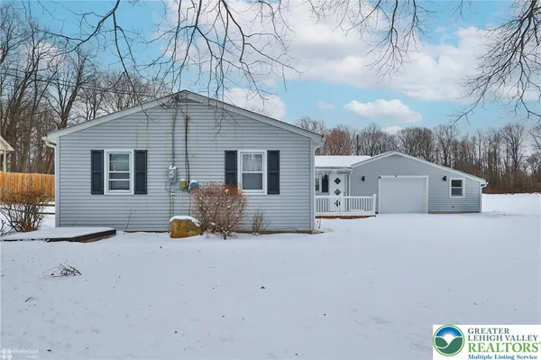 $2,395 | 7718 Sweetwood Drive, Lower Macungie Township, PA 18062