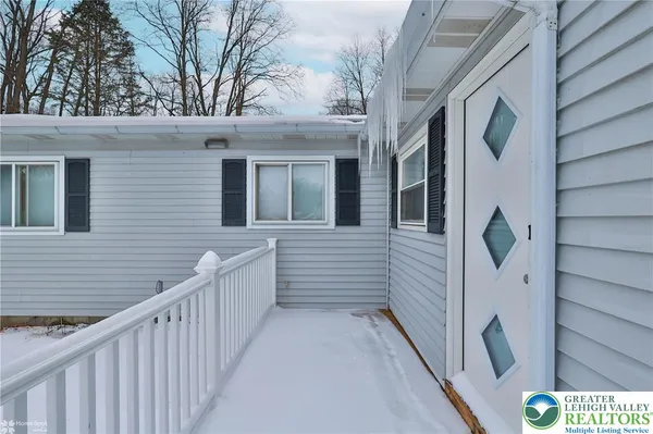 $2,395 | 7718 Sweetwood Drive, Lower Macungie Township, PA 18062