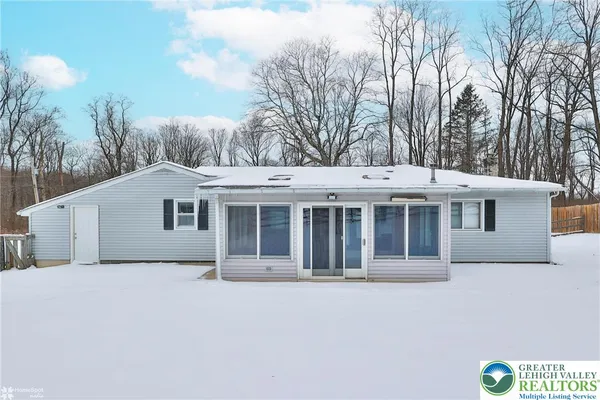 $2,395 | 7718 Sweetwood Drive, Lower Macungie Township, PA 18062