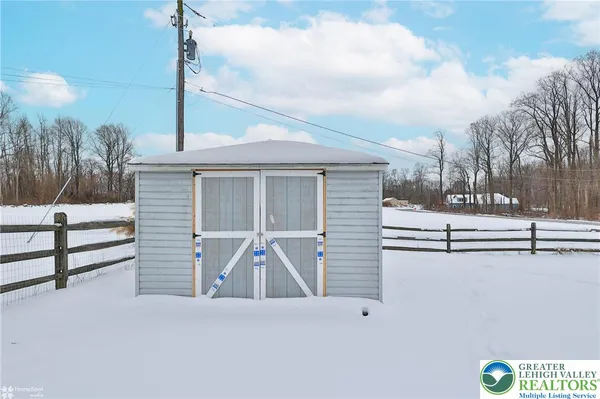 $2,395 | 7718 Sweetwood Drive, Lower Macungie Township, PA 18062