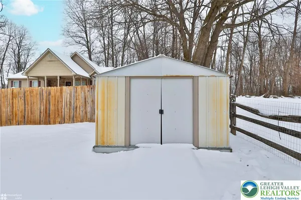 $2,395 | 7718 Sweetwood Drive, Lower Macungie Township, PA 18062