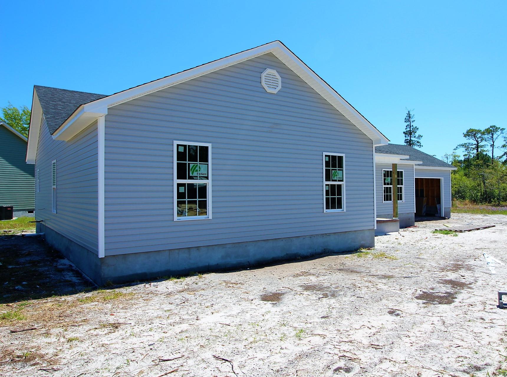 421 George Taylor Road Newport, NC 28570 - Photo 3 of 22 IMG_6562
