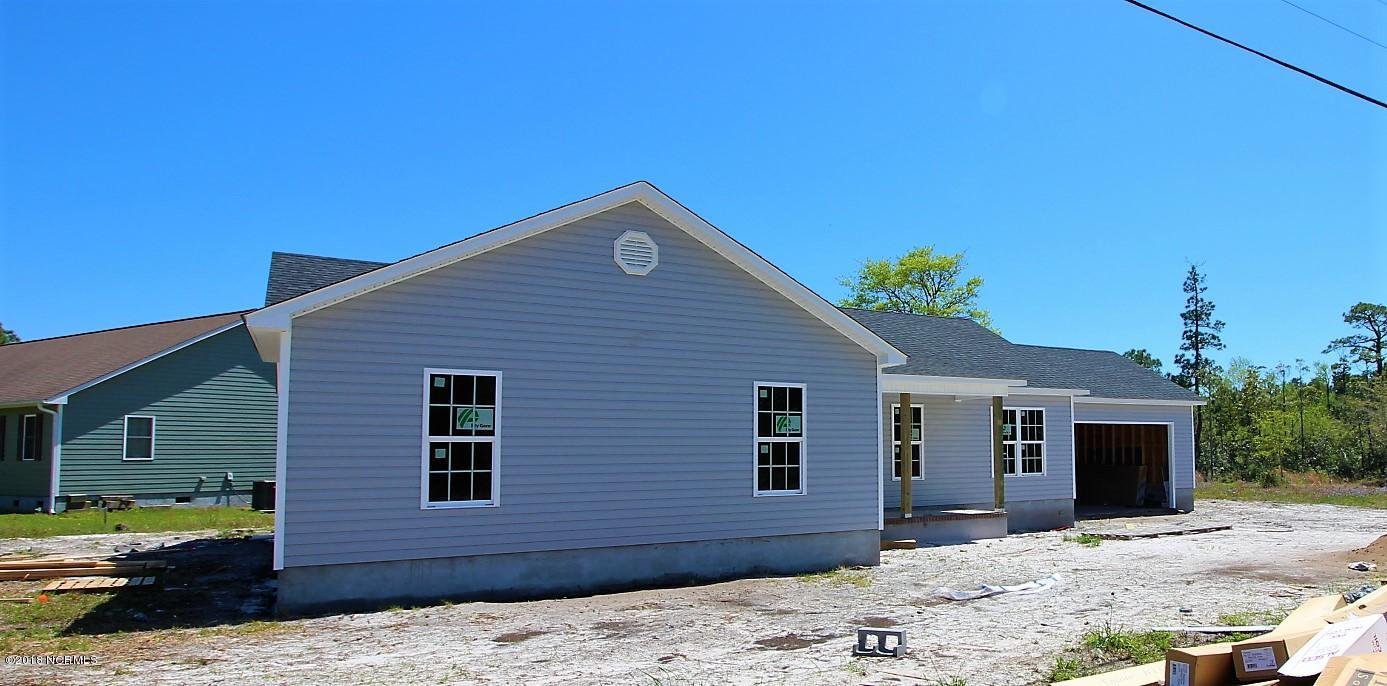 421 George Taylor Road Newport, NC 28570 - Photo 4 of 22 IMG_6564