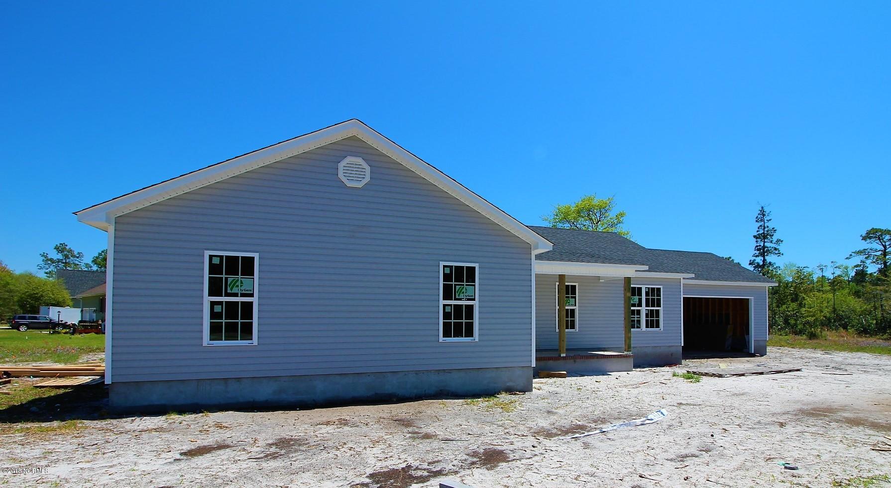421 George Taylor Road Newport, NC 28570 - Photo 5 of 22 IMG_6566