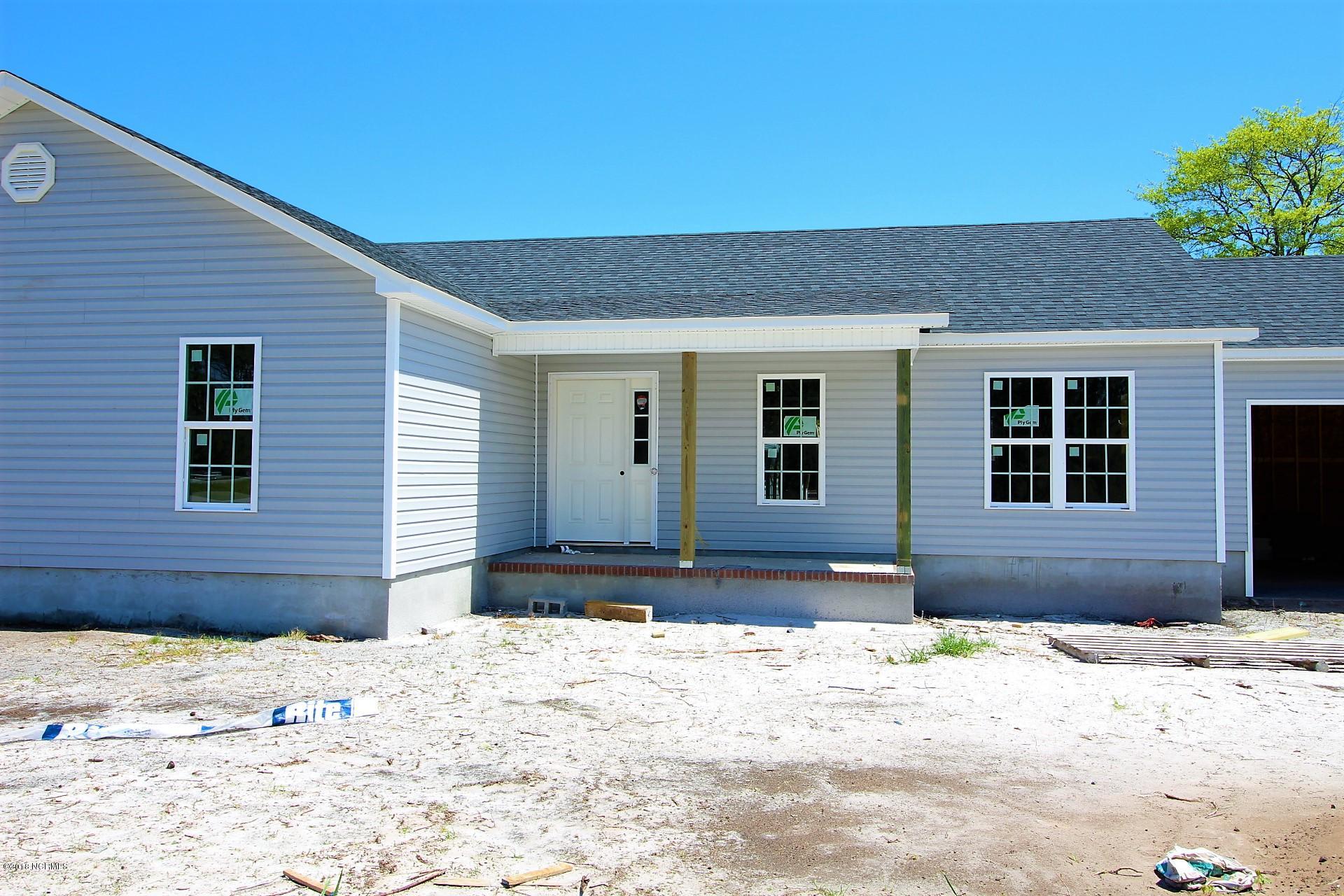 421 George Taylor Road Newport, NC 28570 - Photo 7 of 22 IMG_6571