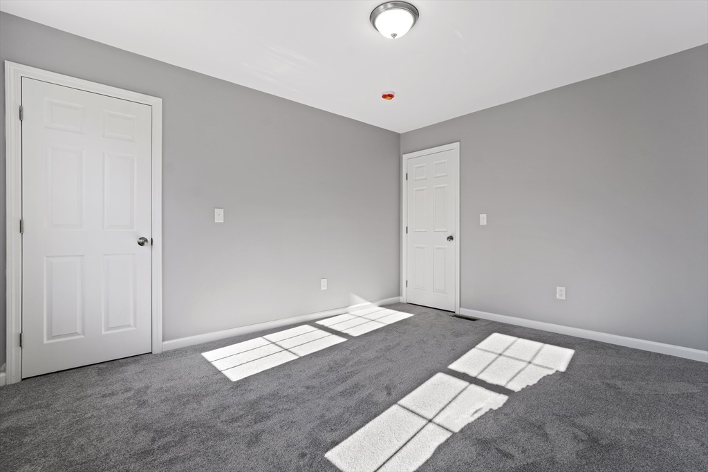 55 Montrose Street Springfield, MA 01109 - Photo 34 of 42