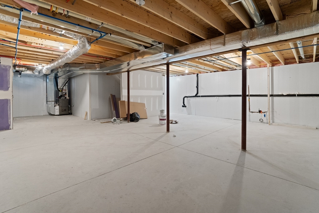 55 Montrose Street Springfield, MA 01109 - Photo 37 of 42