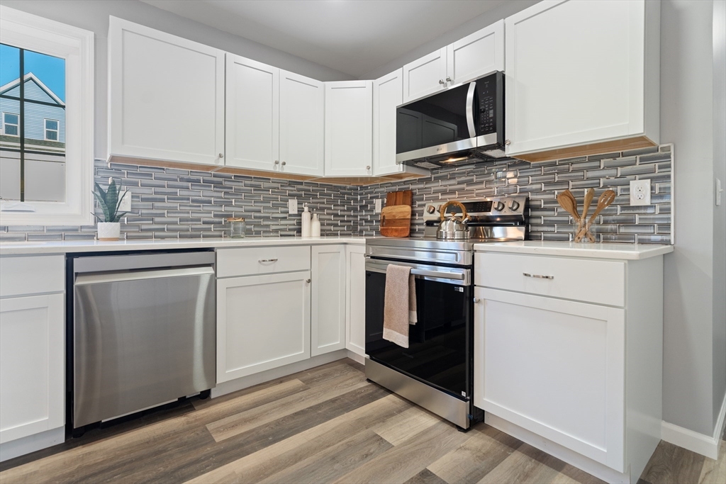 55 Montrose Street Springfield, MA 01109 - Photo 7 of 42