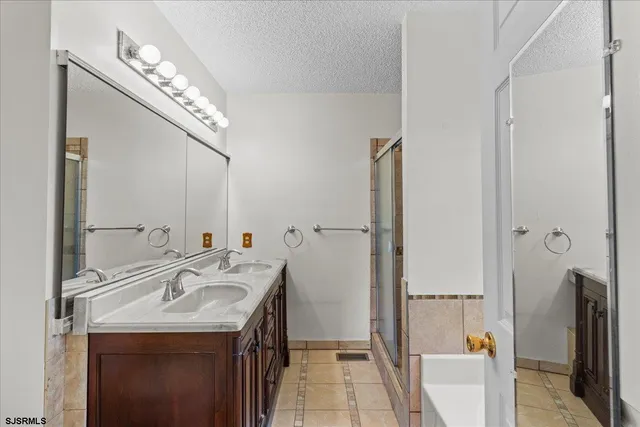 $439,000 | 61 Olympia Lane, Sicklerville, NJ 08081